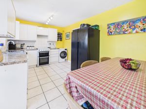 Dining Kitchen- click for photo gallery